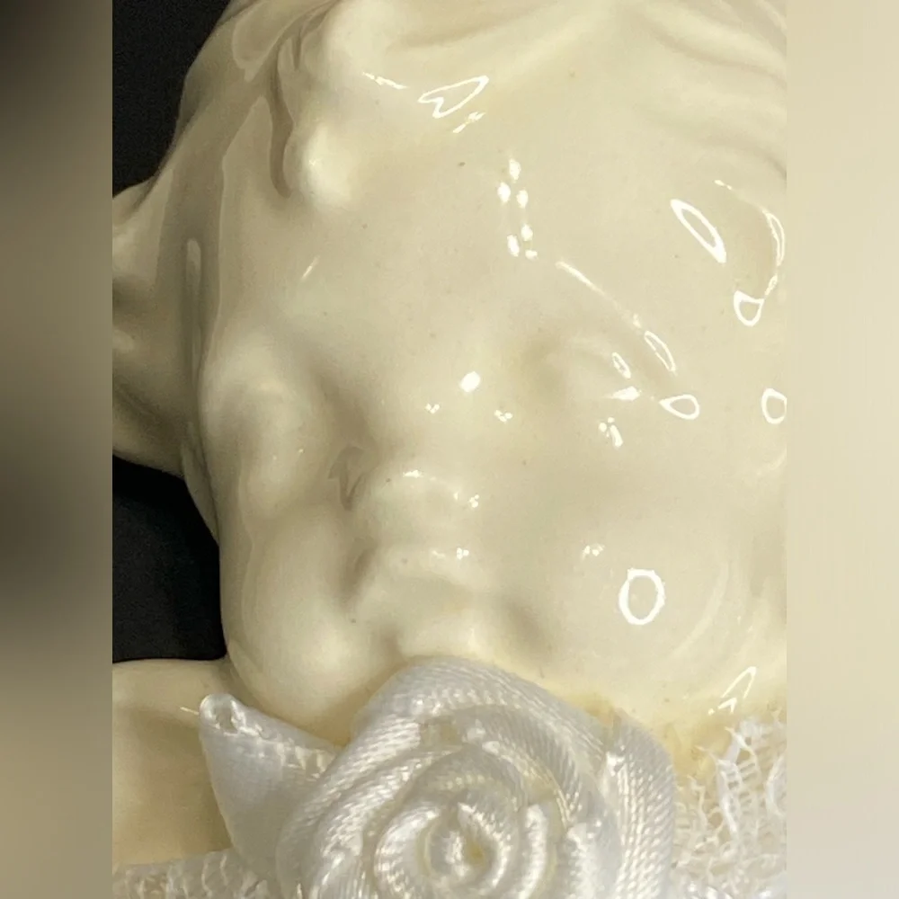 Vintage Victorian Style Ceramic Angel Head Ornament